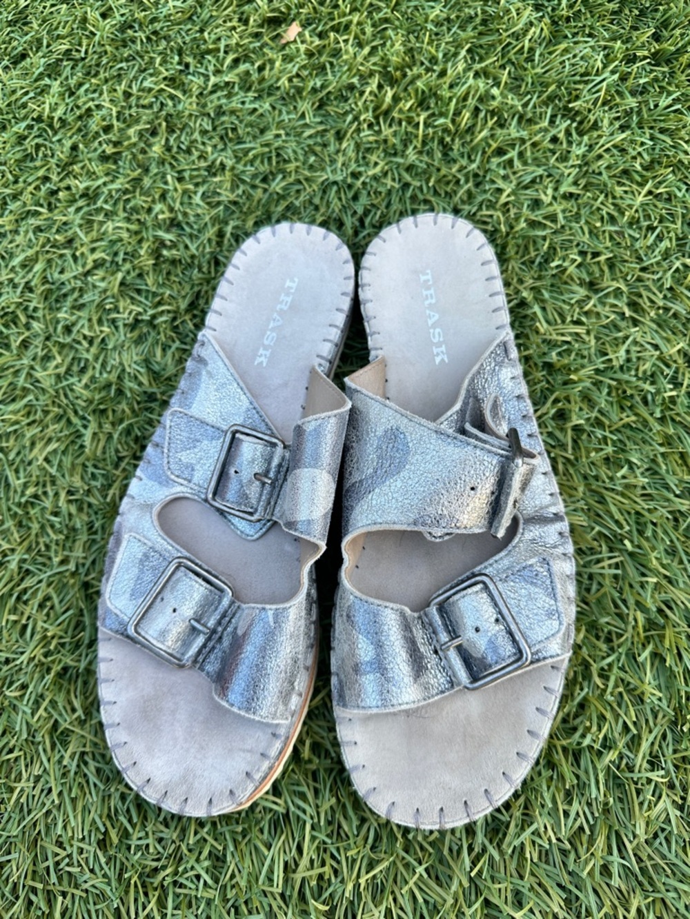 Trask Metallic Silver Double-Buckle Slides